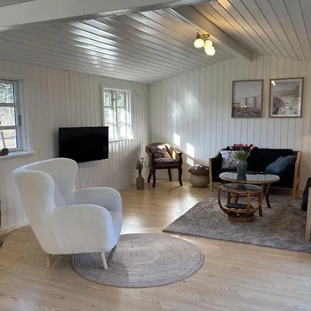 Holiday home Ilja - 700m From The Sea By Interhome
